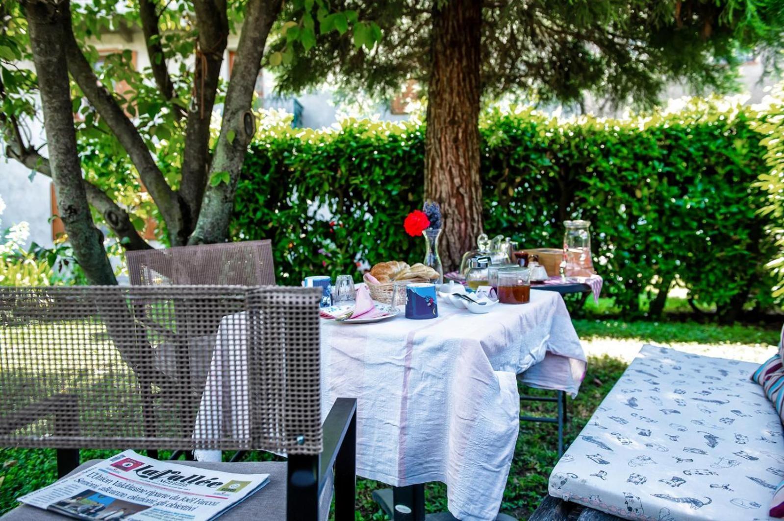 Bed and Breakfast Il Pellegrino à Issogne Extérieur photo